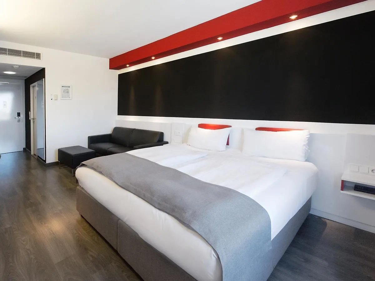 ****  DORMERO Hotel Stuttgart Deutschland