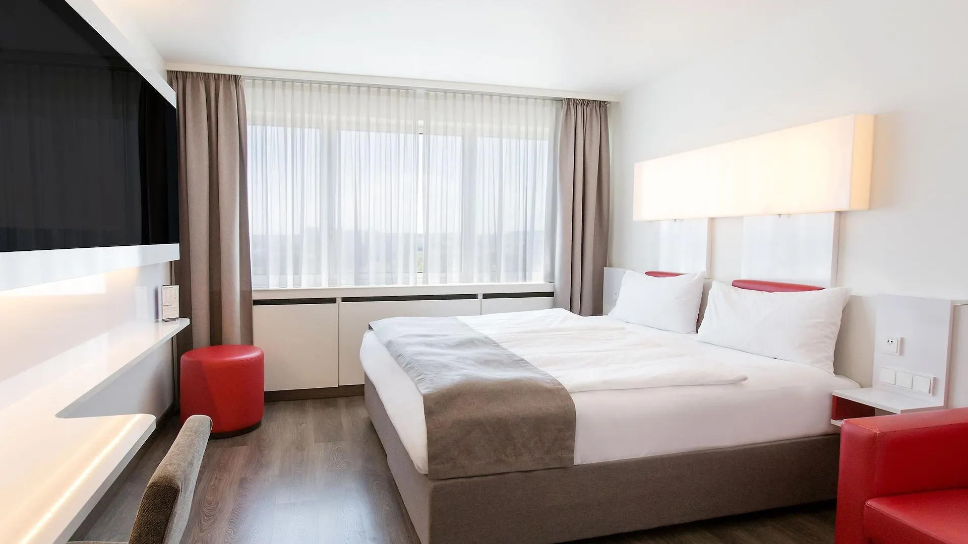 Dormero Hotel Stuttgart 4*,
