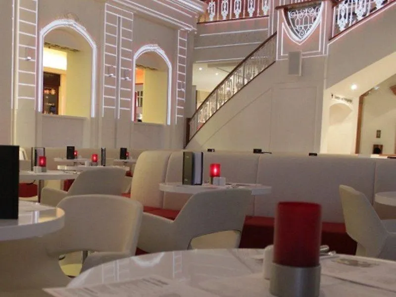 Dormero Hotel Stuttgart 4*,